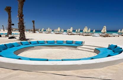 Chalet - 3 - 2 for sale in Seashore - Ras Al Hekma - North Coast