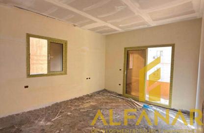 Apartment - 2 - 1 for sale in Mohamed Naguib Axis - Abou El Houl - New Cairo City - Cairo