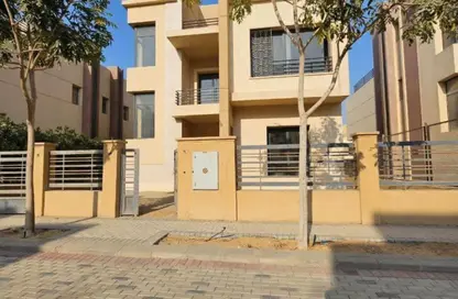 Villa - 5 Bedrooms - 6 Bathrooms for sale in Alma - 2nd District - Sheikh Zayed City - Giza