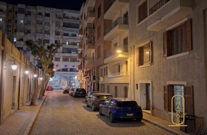 Whole Building - 6 Bedrooms - 3 Bathrooms for sale in Abdel Latif Abu Heif St. - Laurent - Hay Sharq - Alexandria