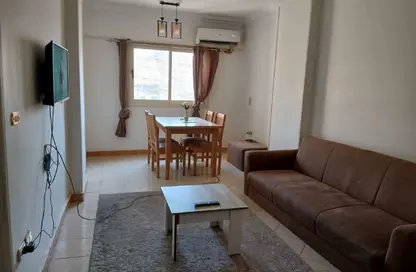 شقة - 2 غرف نوم - 1 حمام للبيع في الشارع التجارى - زهراء المعادي - حي المعادي - القاهرة