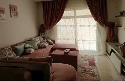 شقة - 2 غرف نوم - 2 حمامات للايجار في شارع يوسف السباعي - الرحاب المرحلة الأولى - الرحاب - مدينة القاهرة الجديدة - القاهرة