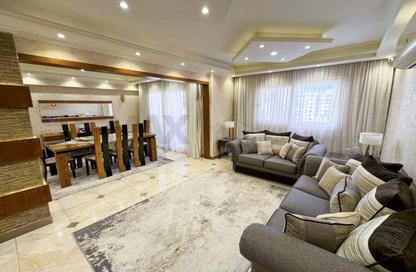 Apartment - 2 Bedrooms - 2 Bathrooms for rent in Smouha - Hay Sharq - Alexandria