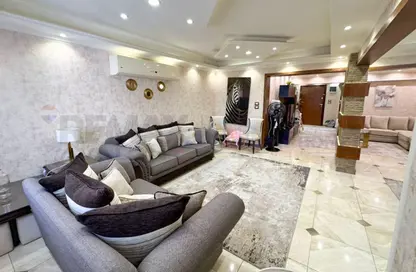 Apartment - 2 Bedrooms - 2 Bathrooms for rent in Smouha - Hay Sharq - Alexandria