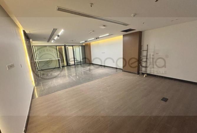 54496171 - صورة العقار 2