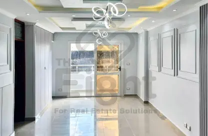 Apartment - 3 Bedrooms - 1 Bathroom for sale in Iskandar Ibrahim St. - Miami - Hay Awal El Montazah - Alexandria