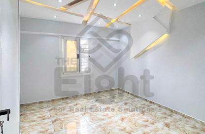 شقة - 3 - 1 للبيع في شارع إسكندر إبراهيم - ميامي - حي اول المنتزة - الاسكندرية