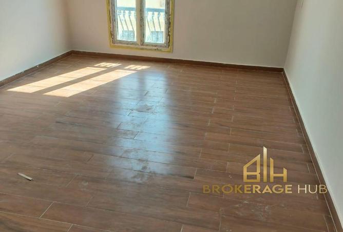 64138413 - Property Main Image