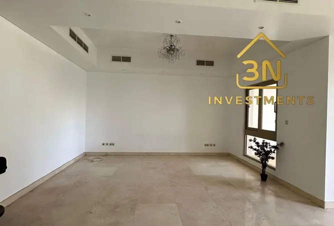 114897643 - Property Image 3