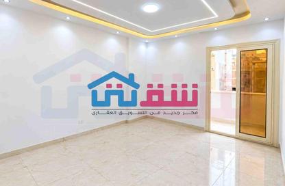 شقة - 2 - 1 للبيع في شارع إسكندر إبراهيم - ميامي - حي اول المنتزة - الاسكندرية شقة - 2 - 1 للبيع في شارع إسكندر إبراهيم - ميامي - حي اول المنتزة - الاسكندرية