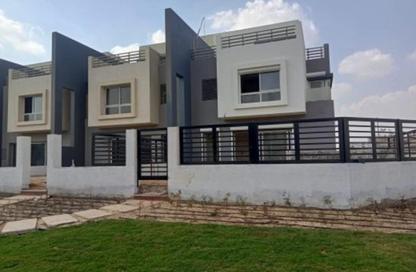 Townhouse - 4 Bedrooms - 3 Bathrooms for sale in Hyde Park Central - The 6th Settlement - New Cairo City - Cairo Townhouse - 4 Bedrooms - 3 Bathrooms for sale in Hyde Park Central - The 6th Settlement - New Cairo City - Cairo
