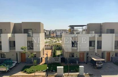 Townhouse - 4 Bedrooms - 5 Bathrooms for sale in Al Burouj Compound - El Shorouk Compounds - Shorouk City - Cairo