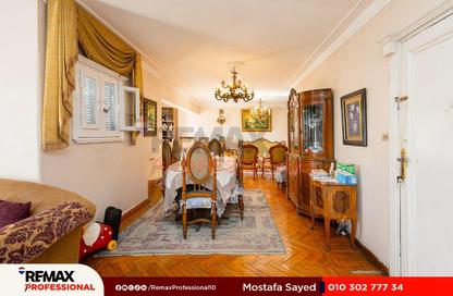 Apartment - 3 Bedrooms - 2 Bathrooms for sale in Kamal Eldin Salah St. - Smouha - Hay Sharq - Alexandria
