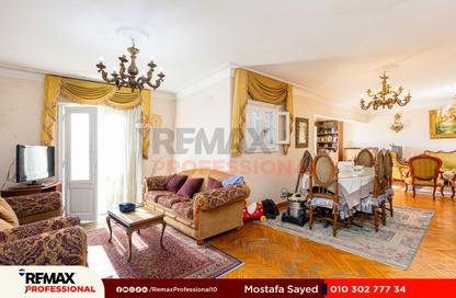 Apartment - 3 Bedrooms - 2 Bathrooms for sale in Kamal Eldin Salah St. - Smouha - Hay Sharq - Alexandria