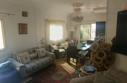 شقة - 2 غرف نوم - 1 حمام للبيع في شارع عبد الحميد جودة السحار - البنفسج 5 - البنفسج - مدينة القاهرة الجديدة - القاهرة