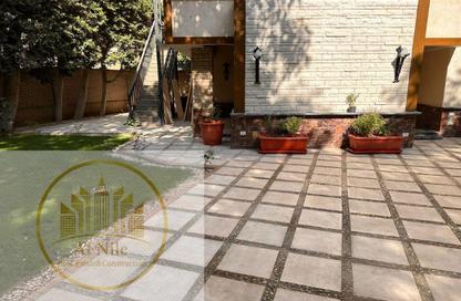 Villa - Studio - 5 Bathrooms for sale in Sarayat Al Maadi - Hay El Maadi - Cairo