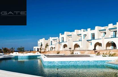 Chalet - 2 Bedrooms - 2 Bathrooms for sale in Mountain View - Ras Al Hekma - North Coast