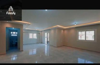 Apartment - 3 Bedrooms - 3 Bathrooms for sale in Bait Alwatan - The 5th Settlement - New Cairo City - Cairo