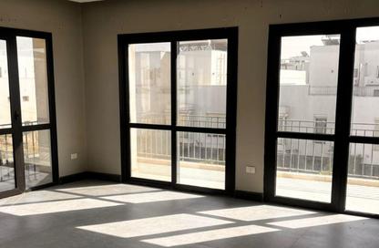 شقة - 3 غرف نوم - 3 حمامات للايجار في ذا كورت ياردز - كمبوندات الشيخ زايد - الشيخ زايد - الجيزة