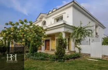 Villa - 4 Bedrooms - 3 Bathrooms for sale in Mountain View 2 - 5th Settlement Compounds - The 5th Settlement - New Cairo City - Cairo