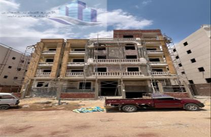 شقة - 4 غرف نوم - 3 حمامات للبيع في المجاورة الرابعة - المنطقة الخامسة - مدينة الشروق - القاهرة