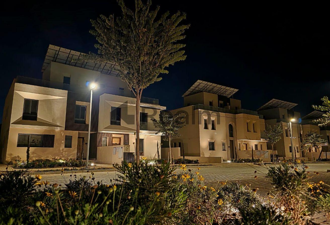 3-bedroom apartment 143 m² for sale in Beverly Hills