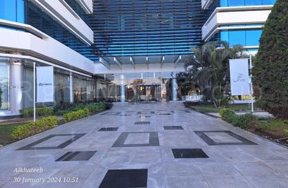 Office Space - Studio - 3 Bathrooms for sale in Smart Village - Cairo Alexandria Desert Road - 6 October City - Giza