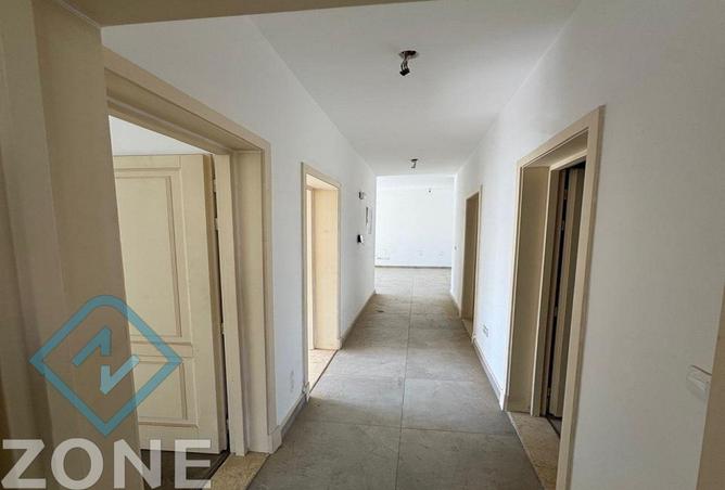 8571365 - Property Image 2