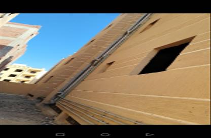Roof - 3 Bedrooms - 2 Bathrooms for sale in El Motamayez District - Badr City - Cairo