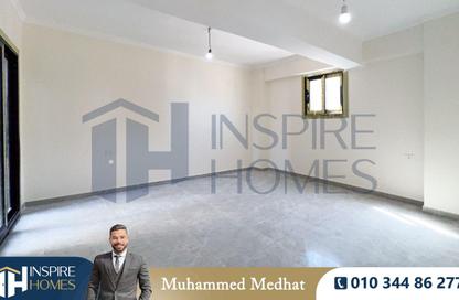Apartment - 3 Bedrooms - 2 Bathrooms for sale in Miami - Hay Awal El Montazah - Alexandria