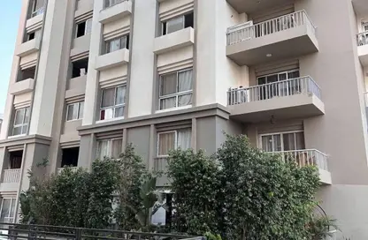 Apartment - 3 Bedrooms - 3 Bathrooms for sale in Hyde Park - New Cairo City - Cairo