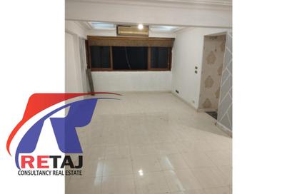Apartment - 2 Bedrooms - 1 Bathroom for sale in Makram Ebeid St. - 6th Zone - Nasr City - Cairo