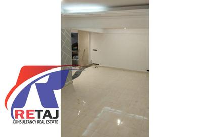 Apartment - 2 Bedrooms - 1 Bathroom for sale in Makram Ebeid St. - 6th Zone - Nasr City - Cairo