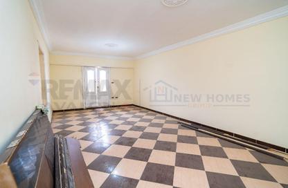 Apartment - 3 Bedrooms - 2 Bathrooms for sale in Sidi Beshr - Hay Awal El Montazah - Alexandria