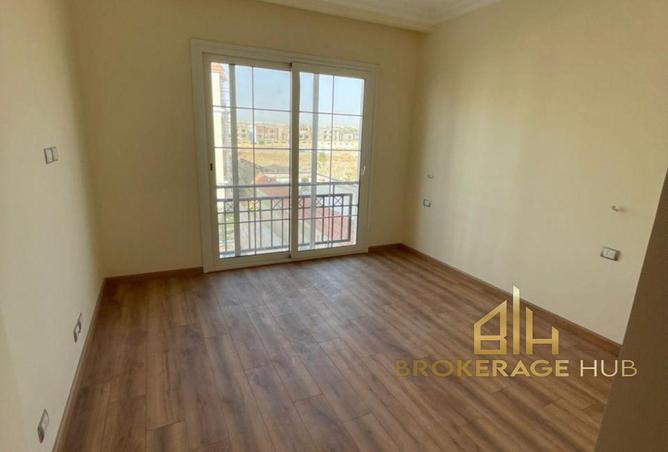 72719209 - Property Image 3