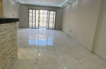 Apartment - 3 Bedrooms - 2 Bathrooms for rent in Tijan - Zahraa El Maadi - Hay El Maadi - Cairo
