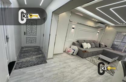 Apartment - 2 Bedrooms - 1 Bathroom for rent in El Rehab Extension - Al Rehab - New Cairo City - Cairo