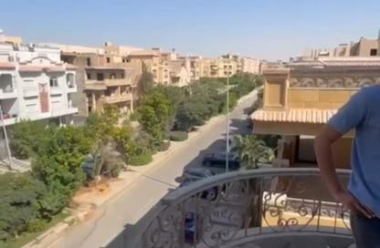 Apartment - 3 Bedrooms - 2 Bathrooms for sale in Al Narges 3 - Al Narges - New Cairo City - Cairo