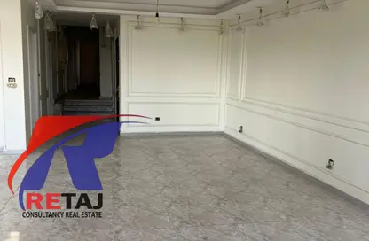 شقة - 3 غرف نوم - 3 حمامات للبيع في شارع الفضل بن الربيع - الحي السابع - مدينة نصر - القاهرة