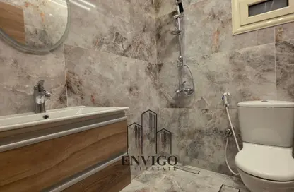 Apartment - 3 Bedrooms - 3 Bathrooms for sale in Ahmed Nour Al Din St. - 6th Zone - Nasr City - Cairo