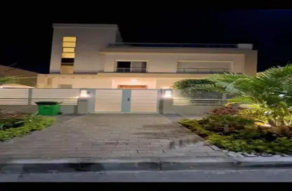 فيلا - 5 غرف نوم - 6 حمامات للبيع في جراند هايتس - التوسعات الشمالية - مدينة 6 أكتوبر - الجيزة