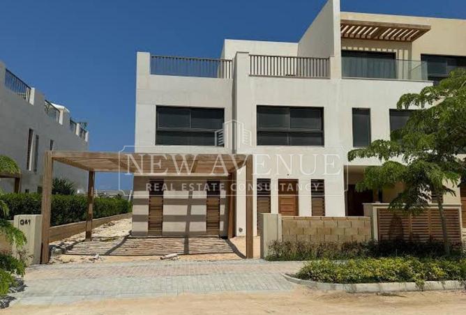 98004927 - Property Image 3