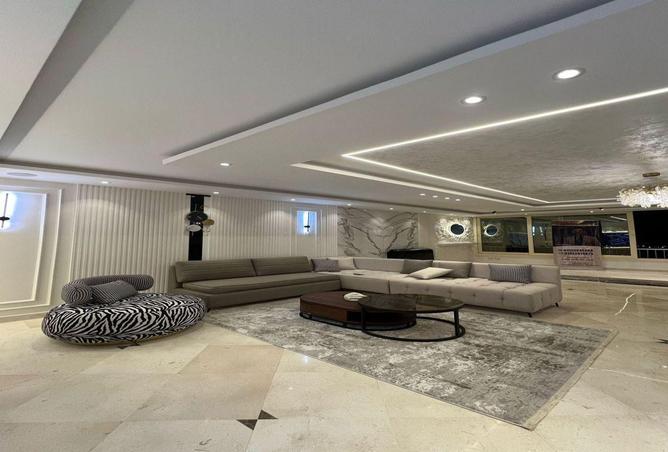 69832643 - Property Image 2