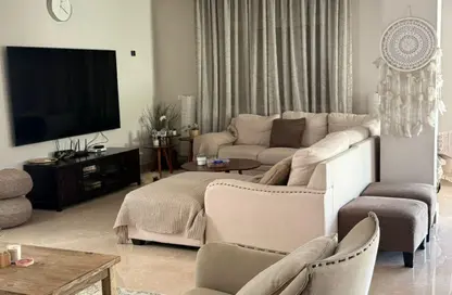 فيلا - 5 غرف نوم - 4 حمامات للبيع في ميفيدا - كمبوندات التجمع الخامس - التجمع الخامس - مدينة القاهرة الجديدة - القاهرة