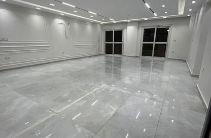 Apartment - 3 Bedrooms - 3 Bathrooms for sale in Al Khamayel city - Sheikh Zayed Compounds - Sheikh Zayed City - Giza