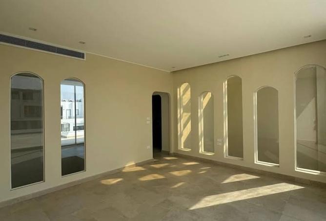 99110288 - Property Image 3