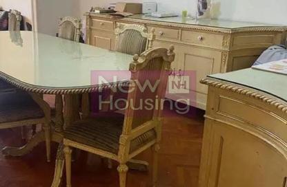 Apartment - 3 Bedrooms - 3 Bathrooms for sale in Zamalek - Cairo
