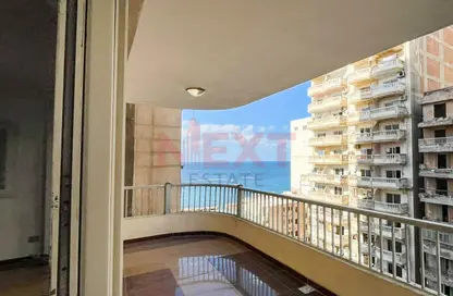 Apartment - 3 Bedrooms - 2 Bathrooms for sale in Iskandar Ibrahim St. - Miami - Hay Awal El Montazah - Alexandria