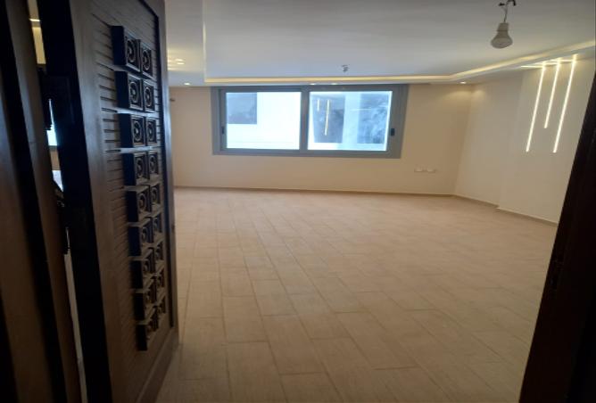 106296582 - Property Image 3