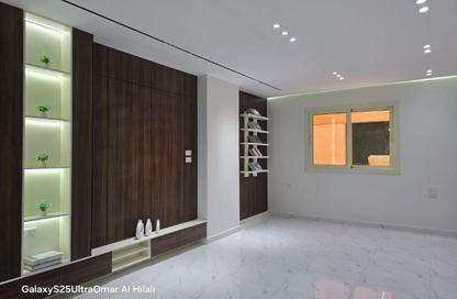 Apartment - 2 Bedrooms - 2 Bathrooms for sale in Gate 4 old - Horus - Hadayek El Ahram - Giza